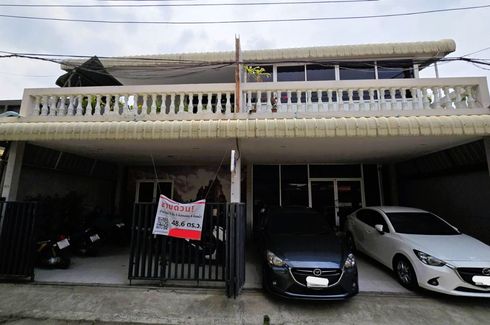 6 Bedroom Townhouse for sale in Hua Mak, Bangkok near MRT Hua Mak