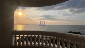 3 Bedroom Condo for sale in Park Beach Condominium, Na Kluea, Chonburi