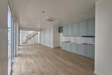 3 Bedroom House for rent in Yan Nawa, Bangkok near BTS Sueksa Witthaya
