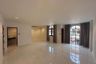 5 Bedroom House for rent in Khlong Tan Nuea, Bangkok