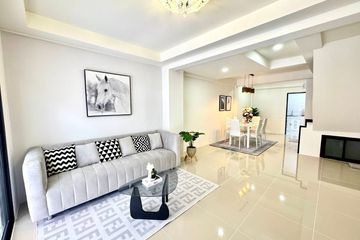 2 Bedroom Townhouse for sale in Nong Prue, Chonburi