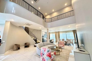 5 Bedroom House for rent in Hua Mak, Bangkok