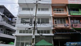 3 Bedroom Commercial for sale in Sala Thammasop, Bangkok