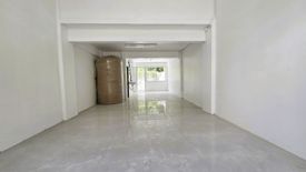 3 Bedroom Commercial for sale in Sala Thammasop, Bangkok