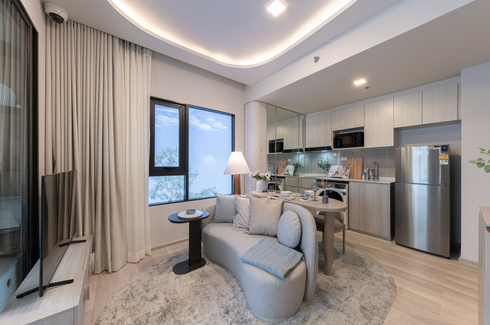 1 Bedroom Condo for sale in Huai Khwang, Bangkok