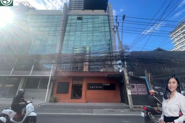 Commercial for rent in Khlong Tan Nuea, Bangkok
