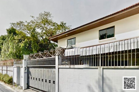 8 Bedroom House for Sale or Rent in Khlong Tan Nuea, Bangkok