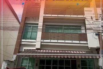 3 Bedroom Townhouse for sale in Baan Klang Muang Monte-Carlo, Lat Yao, Bangkok