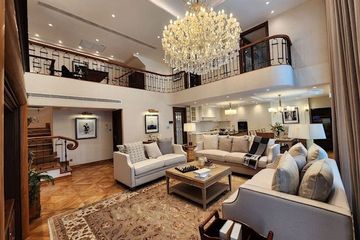 4 Bedroom House for sale in Khlong Tan Nuea, Bangkok