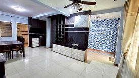 3 Bedroom Townhouse for sale in Si Kan, Bangkok