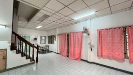 2 Bedroom Townhouse for sale in Saphan Sung, Bangkok