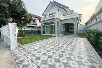 4 Bedroom House for sale in Na Kluea, Chonburi