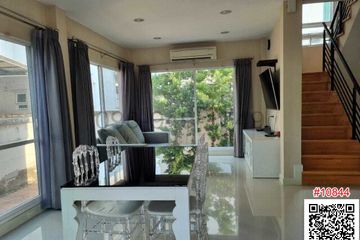3 Bedroom House for rent in Saphan Sung, Bangkok