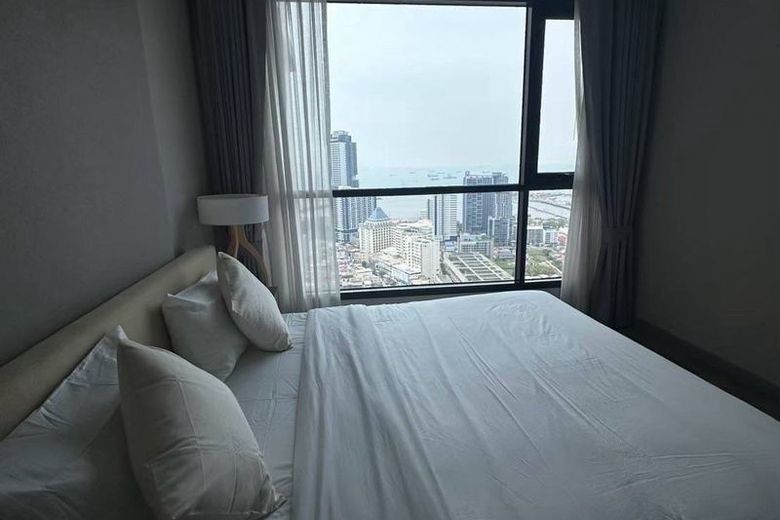 1 Bedroom Condo For Rent