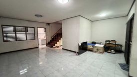 3 Bedroom Townhouse for sale in Bang Khun Kong, Nonthaburi