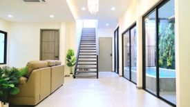 3 Bedroom House for sale in Bang Chak, Bangkok near BTS Punnawithi