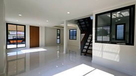 3 Bedroom House for sale in Bang Chak, Bangkok near BTS Punnawithi