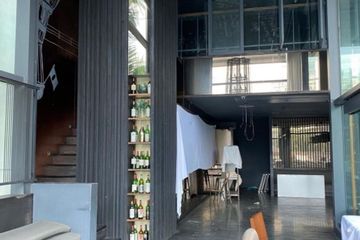 Commercial for rent in Silom, Bangkok near MRT Silom