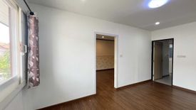 3 Bedroom Townhouse for sale in Banpisan Thakham 28, Samae Dam, Bangkok