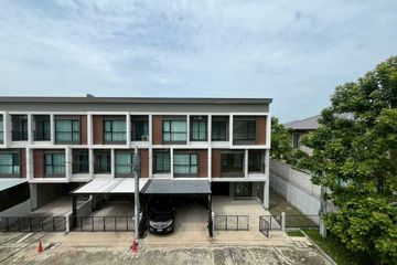 4 Bedroom Townhouse for sale in Thap Yao, Bangkok