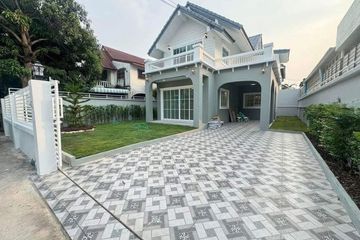 4 Bedroom House for sale in Na Kluea, Chonburi