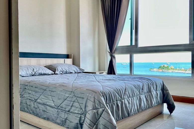 1 Bedroom Condo For Rent
