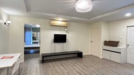 2 Bedroom Condo for sale in Happy Condo Ratchada 18, Sam Sen Nok, Bangkok