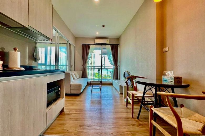 1 Bedroom Condo