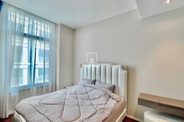 1 Bedroom Condo for sale in The Diplomat 39, Khlong Tan Nuea, Bangkok near BTS Phrom Phong