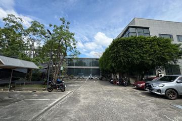 Commercial for sale in Wang Thonglang, Bangkok near MRT Lat Phrao 71