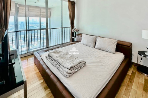 1 Bedroom Condo for rent in The Emporio Place, Khlong Tan, Bangkok near BTS Phrom Phong