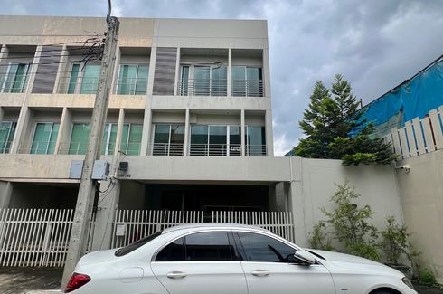3 Bedroom Townhouse for rent in Noble Cube, Suan Luang, Bangkok near Airport Rail Link Ramkhamhaeng