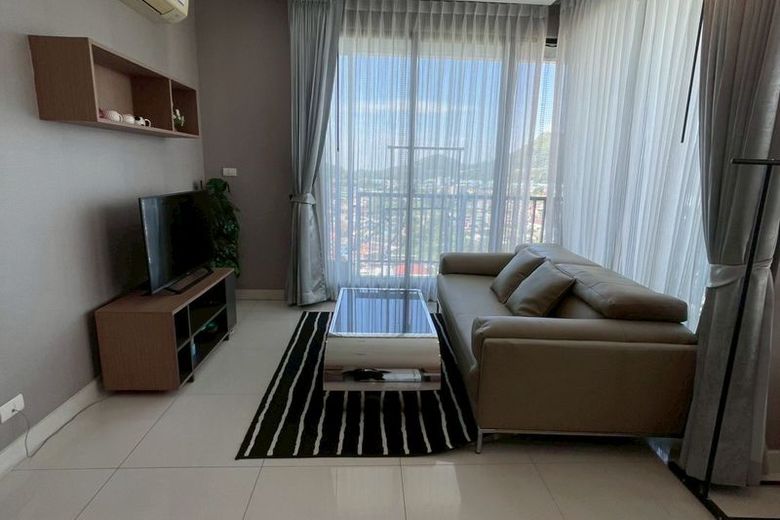 1 Bedroom Condo For Rent