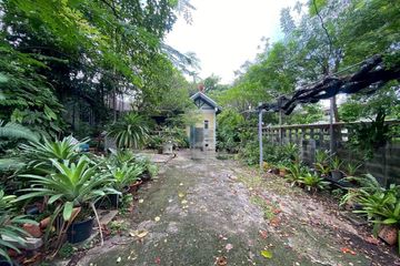 Land for sale in Talat Khwan, Nonthaburi near MRT Ministry of Public Health