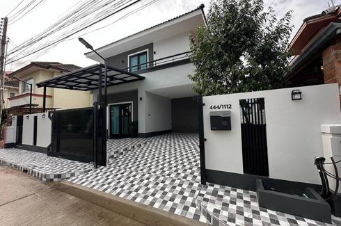 4 Bedroom House for rent in Chonburi