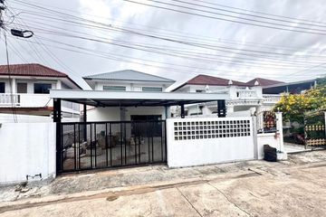 4 Bedroom House for sale in Na Kluea, Chonburi