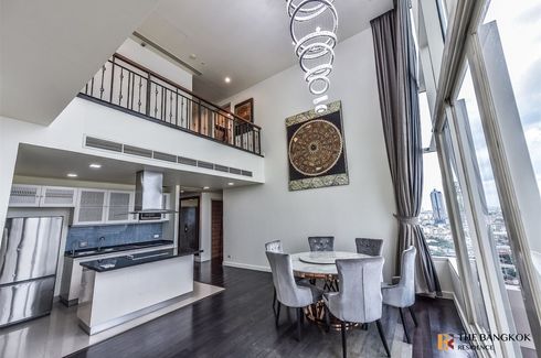 3 Bedroom Condo for rent in Watermark Chaophraya River, Bang Lamphu Lang, Bangkok