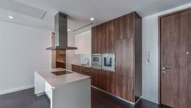 2 Bedroom Condo for rent in 185 Rajadamri, Lumpini, Bangkok near BTS Ratchadamri