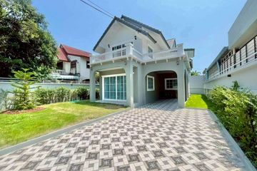 4 Bedroom House for sale in Na Kluea, Chonburi