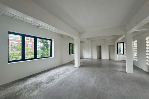 Commercial for rent in Thung Maha Mek, Bangkok