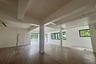 Commercial for rent in Thung Maha Mek, Bangkok