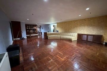 3 Bedroom Condo for sale in Baan Prompong, Khlong Tan Nuea, Bangkok