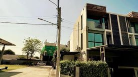 3 Bedroom Townhouse for sale in The Willow Townhome, Bang Chan, Bangkok