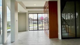 2 Bedroom Commercial for sale in Sam Sen Nok, Bangkok near MRT Phawana