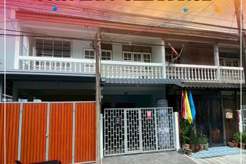 2 Bedroom Townhouse for sale in Hua Mak, Bangkok near MRT Ramkhamhaeng 12