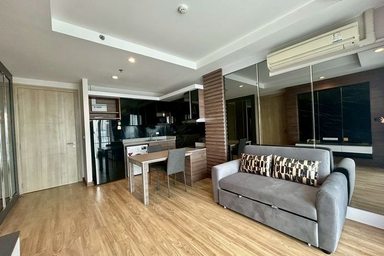 1 Bedroom Condo For Rent