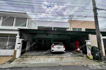 4 Bedroom House for sale in Chom Phon, Bangkok near MRT Lat Phrao