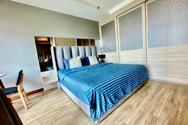 1 Bedroom Condo For Rent