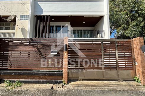 4 Bedroom Townhouse for rent in Khlong Tan Nuea, Bangkok near BTS Phrom Phong