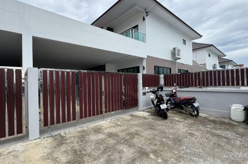 5 Bedroom Villa for rent in Chokchai Village 9, Nong Prue, Chonburi